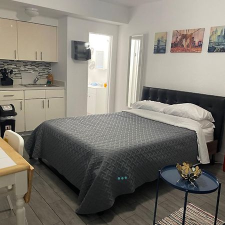 Trendy Studios In Hollywood Bagian luar foto
